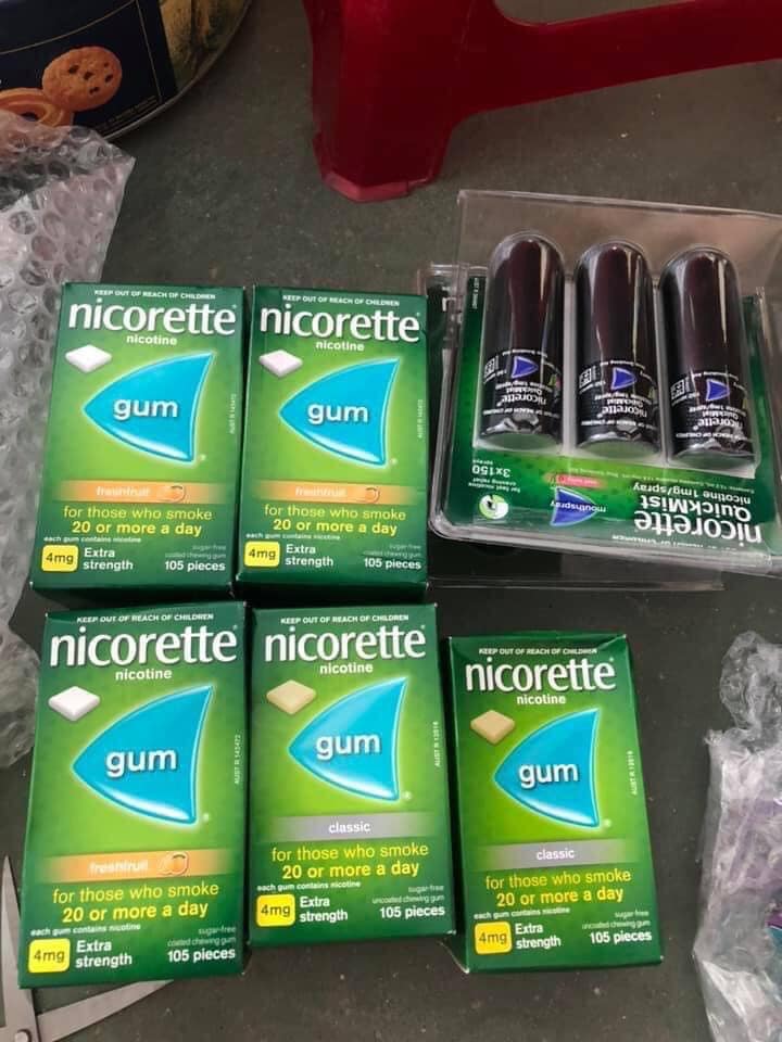 Xịt Nicorette vị bạc hà QuickMist khử mùi miệng freshmint 150 lần