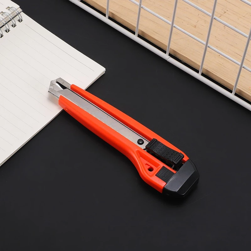 Dao Dọc Giấy SDI Lớn 0423, Dao Rọc Giấy 18mm Có Khóa Răng Kim Loại Thép Không Gỉ