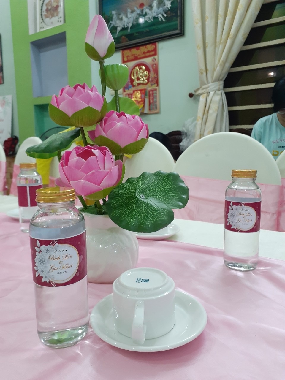 Tem Quấn Chai Nước Đám Cưới Gia Tiên