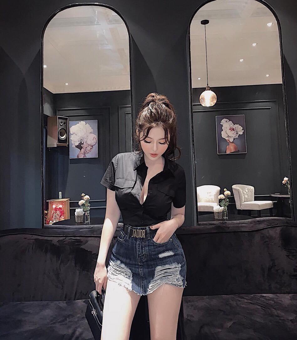 Áo sơ mi tay ngắn phối nắp túi ngực