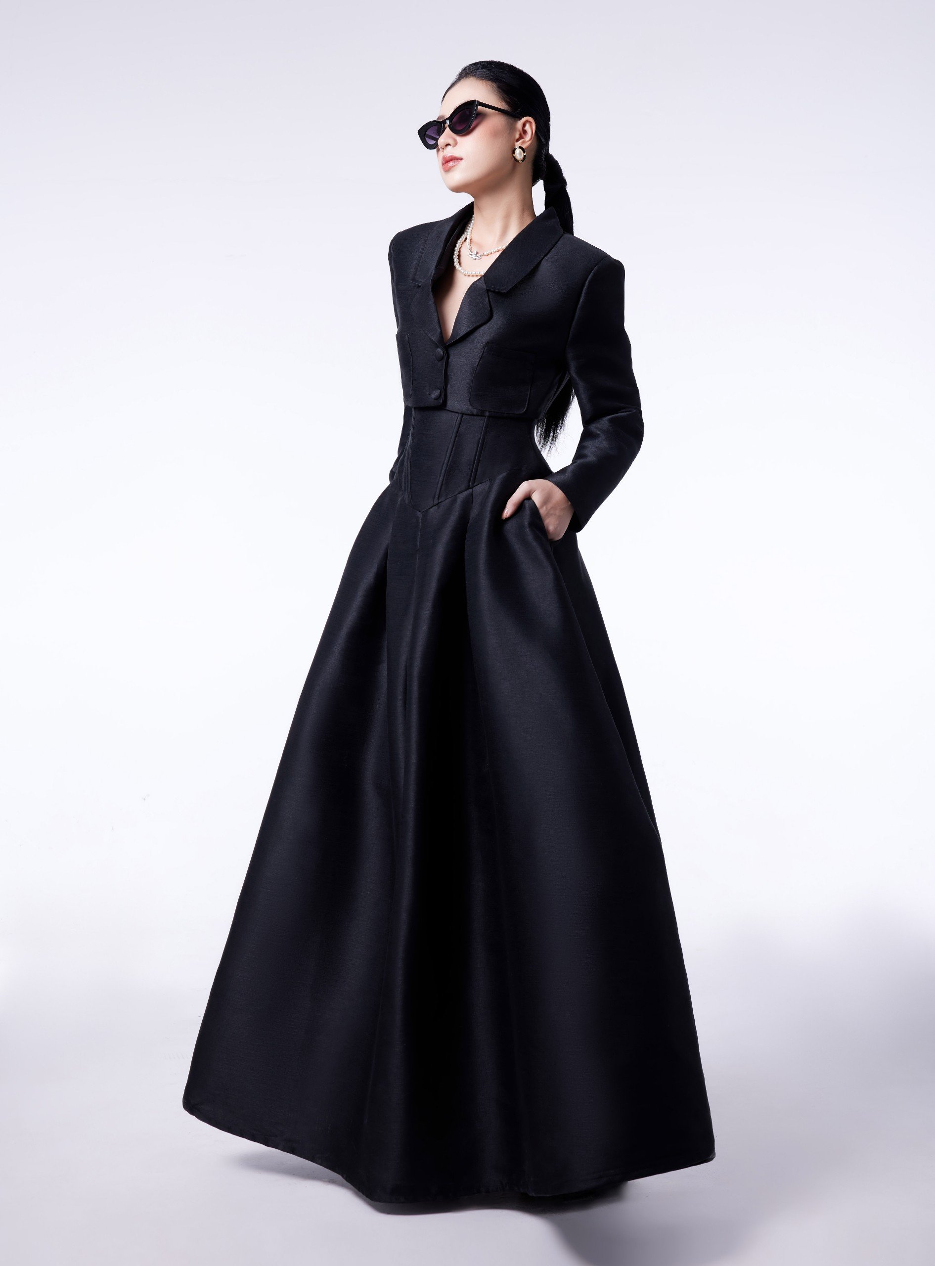 SET SÔ CÔ LA - SET VEST VÀ CHÂN VÁY DÀI_ CHẤT TAFTA