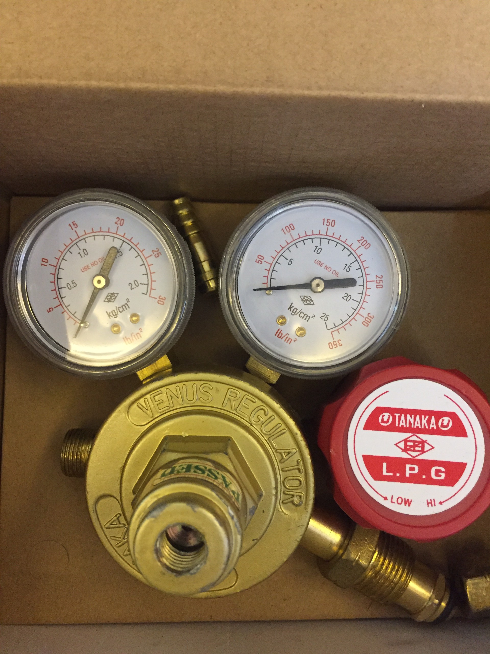 Đồng hồ oxy gas- Đồng hồ điều áp khí oxy gas Tanaka dùng trong hàn cắt gió đá