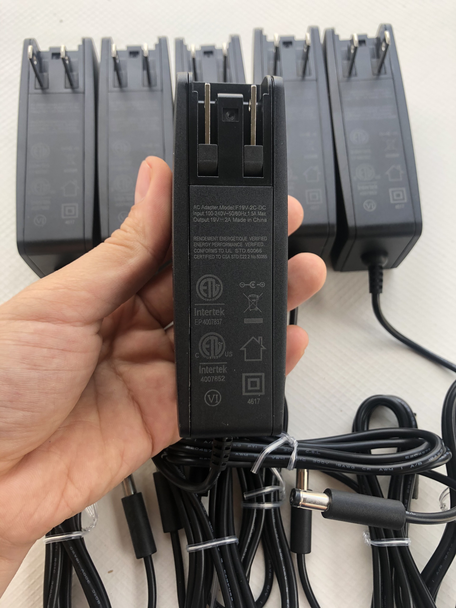 Sạc Loa Harman Kardon Onyx Studio bản gốc
