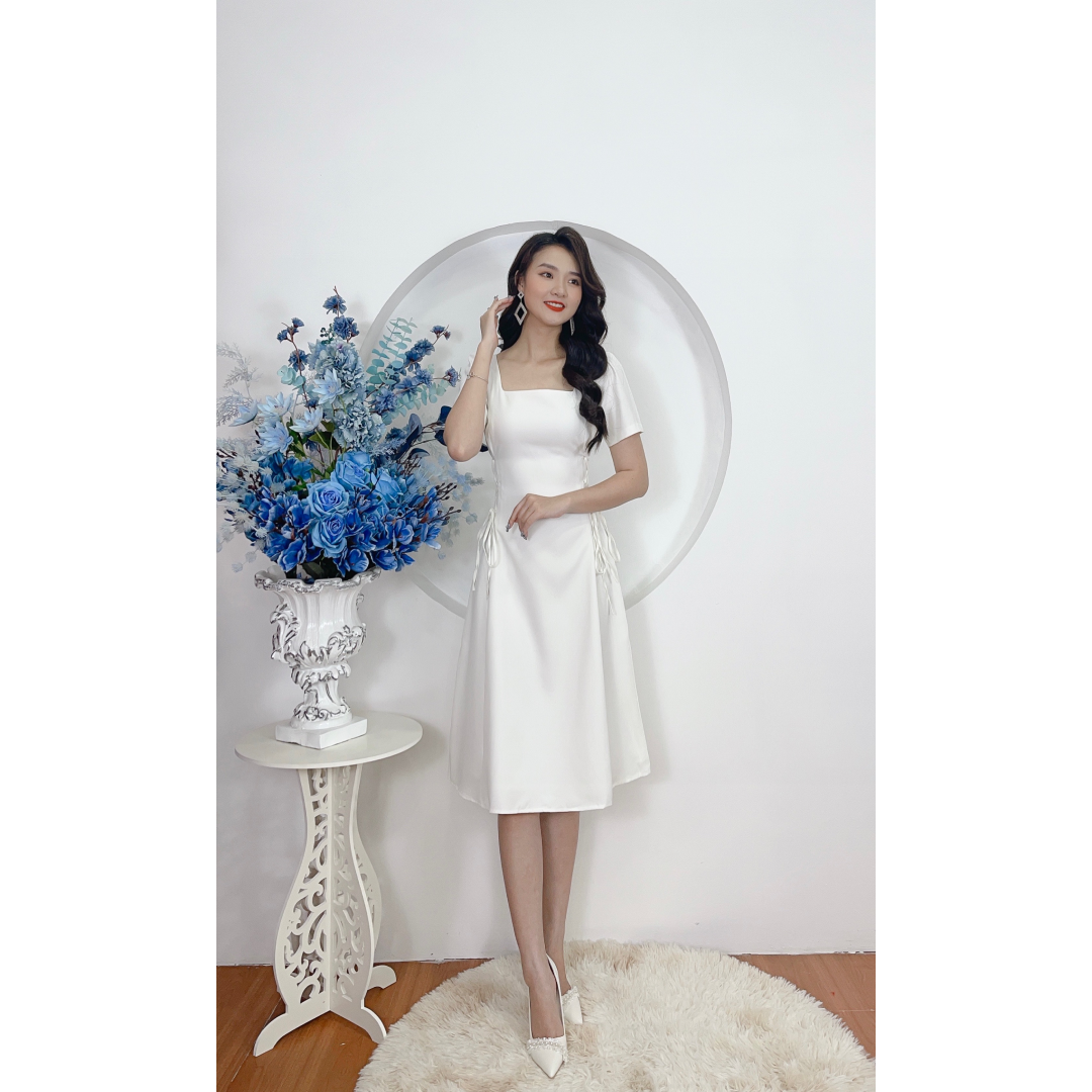 Đầm Cổ Vuông Đan Dây Eo Cách Điệu YANDO DA07