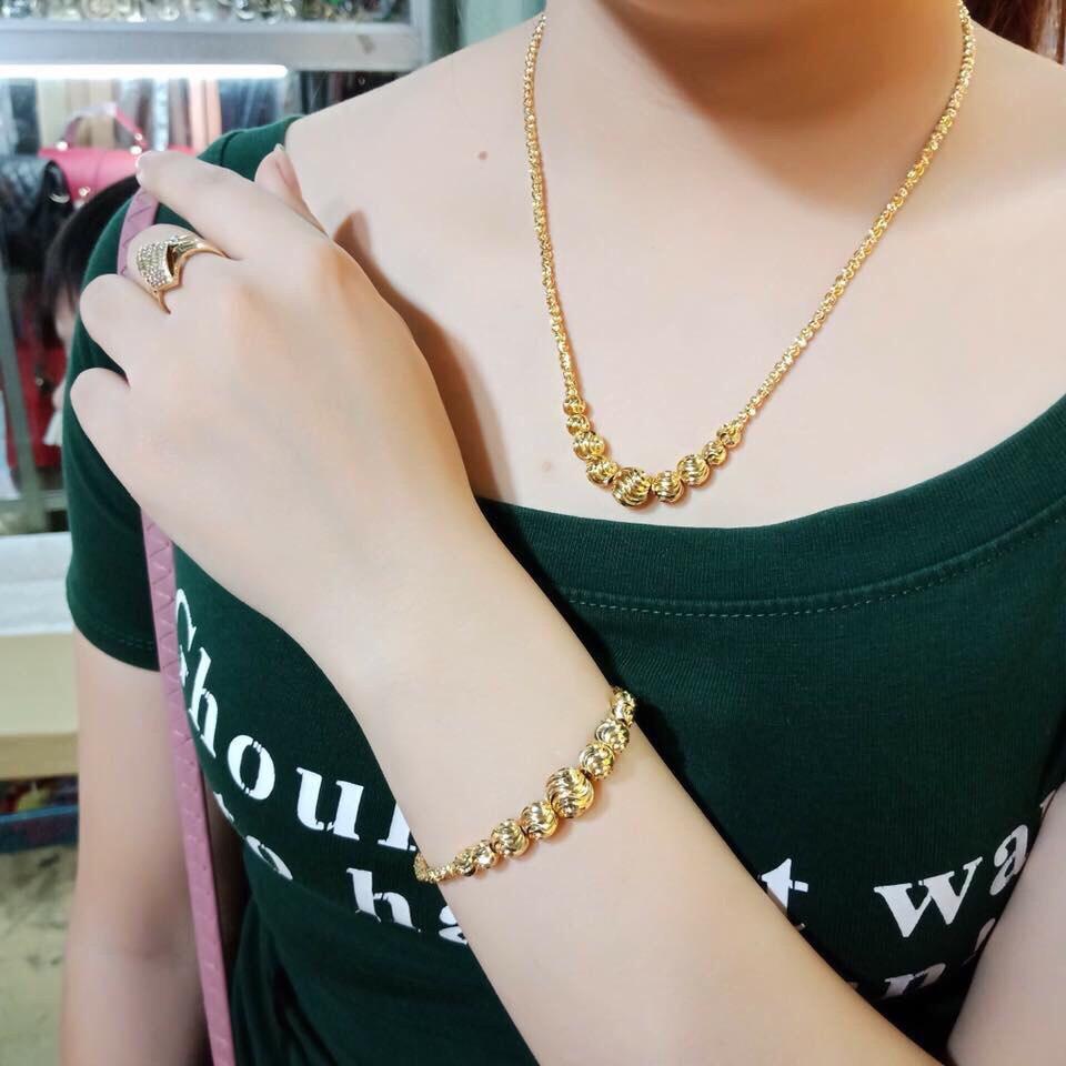 [HCM][ SIÊU GIẢM GIÁ ] Bộ trang sức vàng 18k bộ trang sức nữ bi châu tròn 2 món chạm khắc hoa văn tinh tế sang trọng thiết kế thời thượng đẳng cấp Trang sức   Gadoshop VB216091901 - dùng đi tiệc cực kì sang chảnh