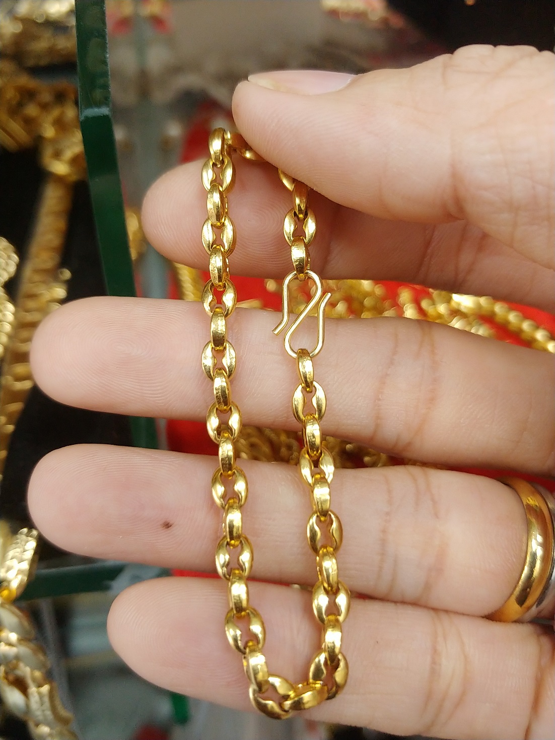 (Khóa S-Dùng lâu dài) Lắc Tay Xích Bầu Titanium Quốc Tế Cao Cấp- Dùng lâu dài tắm rửa thoải mái không đen