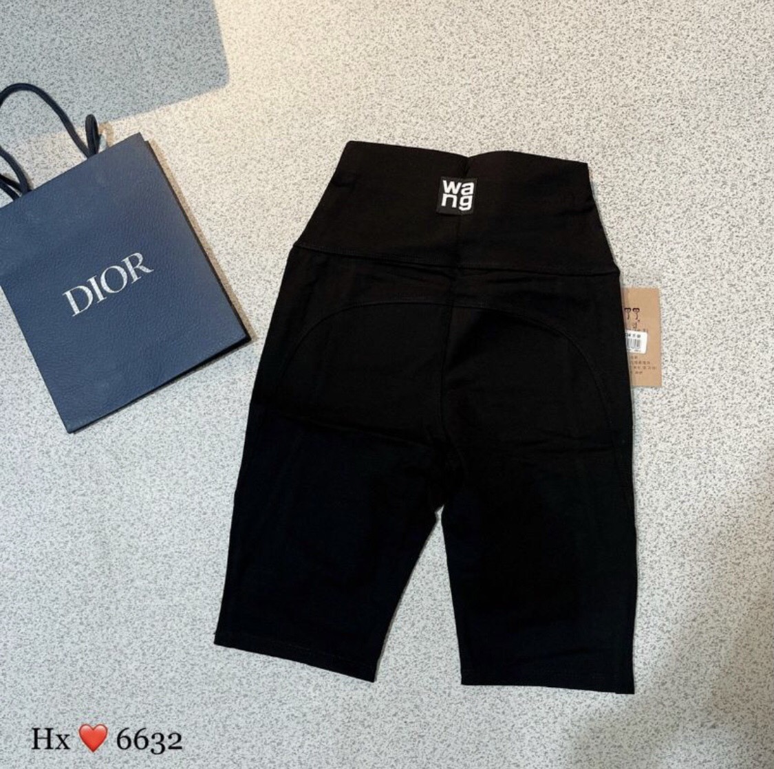 QUẦN LEGGING NGỐ NÂNG MÔNG WANG M310