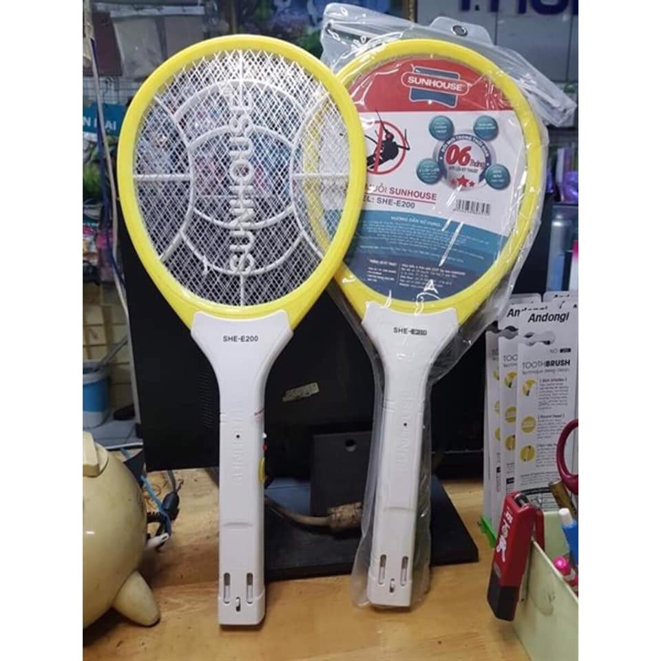 [HCM] [BẢO HÀNH CHÍNH HÃNG 2 NĂM] VỢT MUỖI SUNHOUSE SHE-E200 MÀU VÀNG