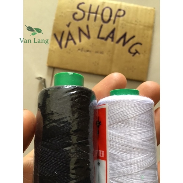 2 Cuộn Chỉ may màu trắng / đen