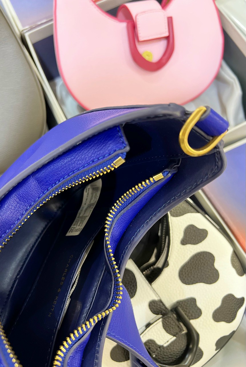 TÚI ĐEO CHÉO NỮ ITZY FULLBOX Size :19cm*6cm*11cm