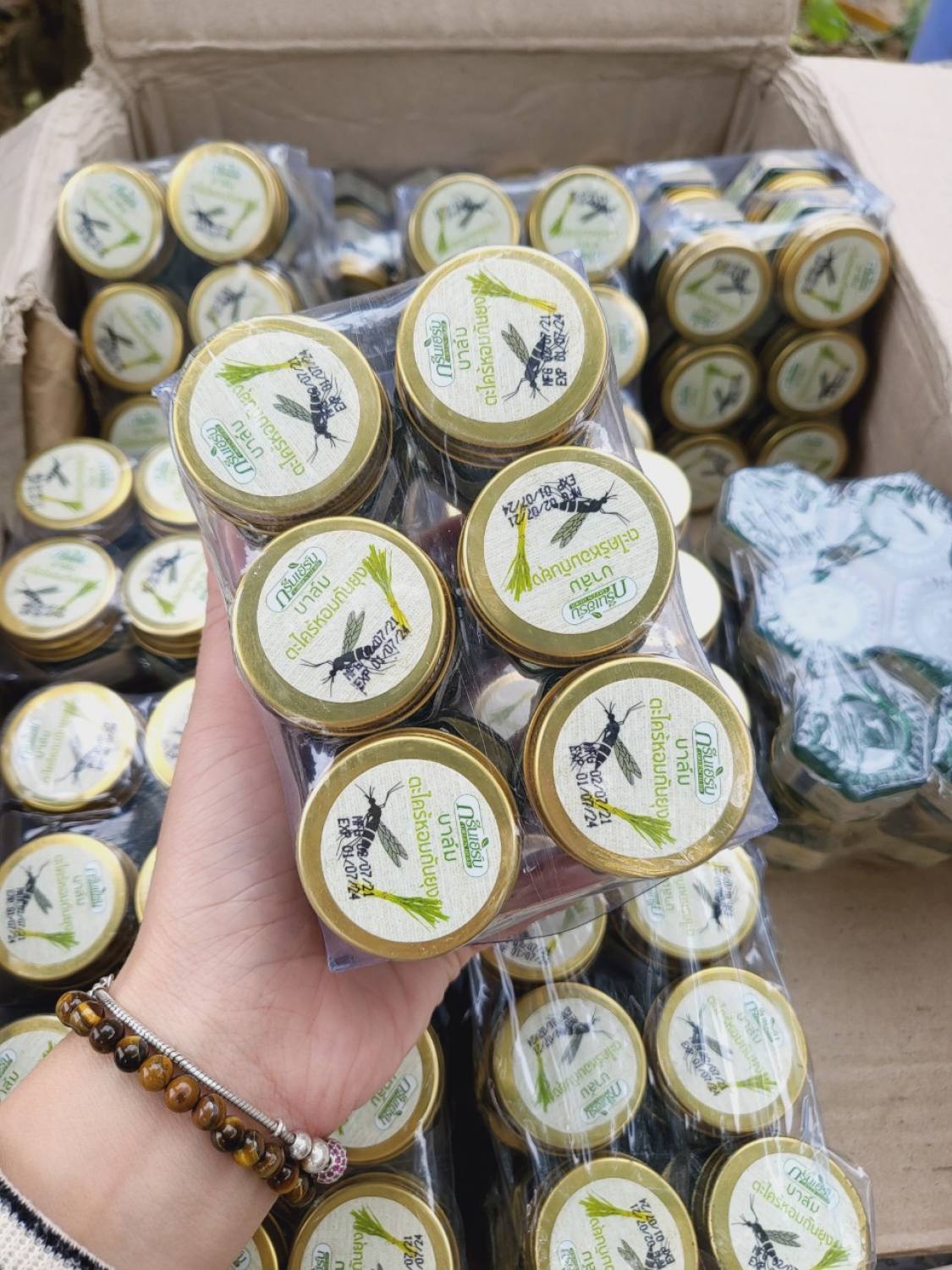 [ THÁI LAN ] Dầu bôi muỗi đốt Citronella Essence Balm