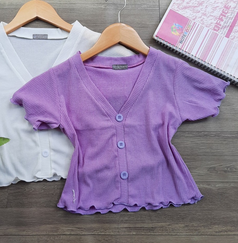 áo croptop đính 3 cúc giả thun gân