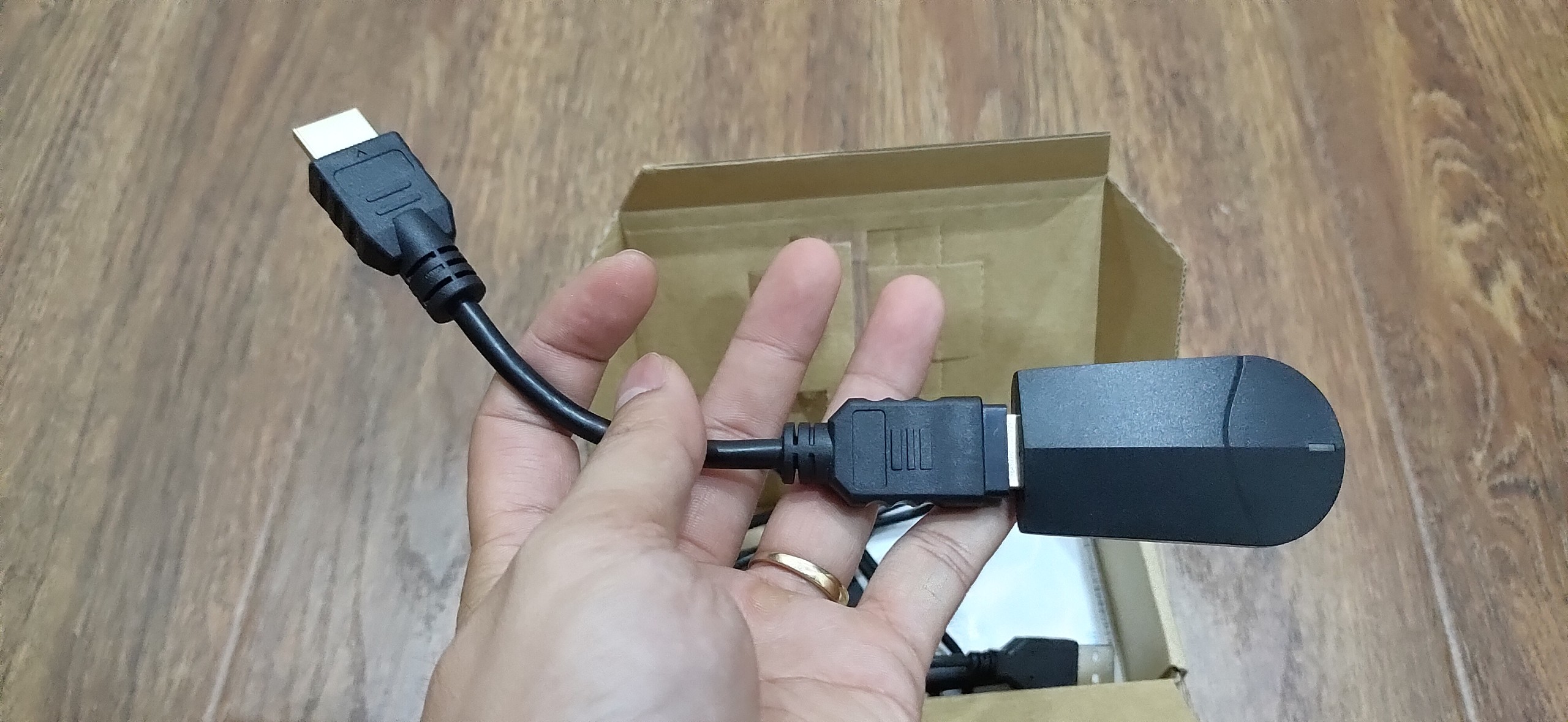 Thiết bị HDMI không dây Mirascreen K6