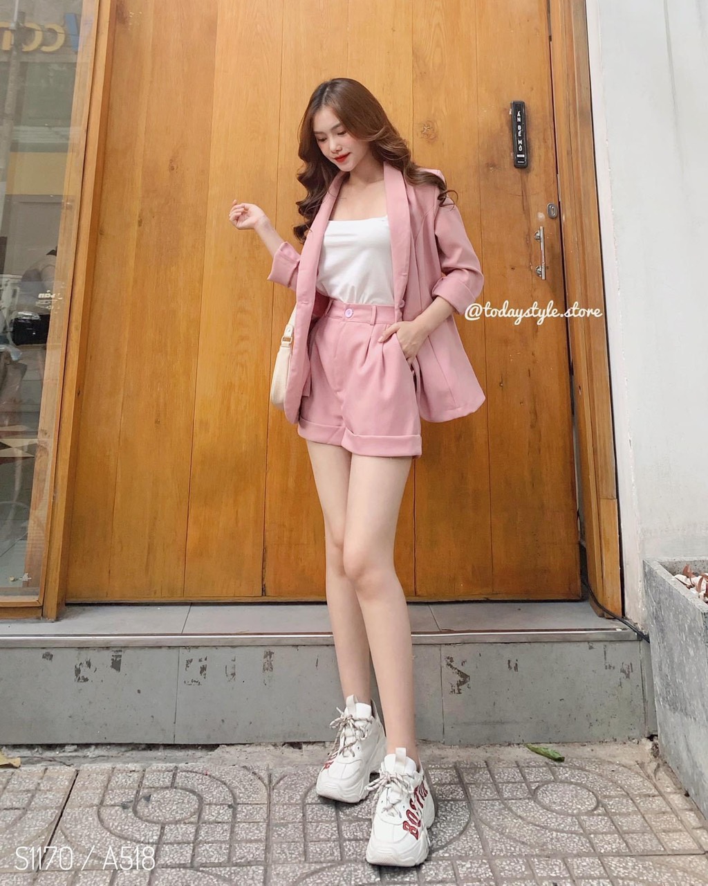 Set vest áo trong 2 dây quần đùi kèm khoác ngoài tay dài