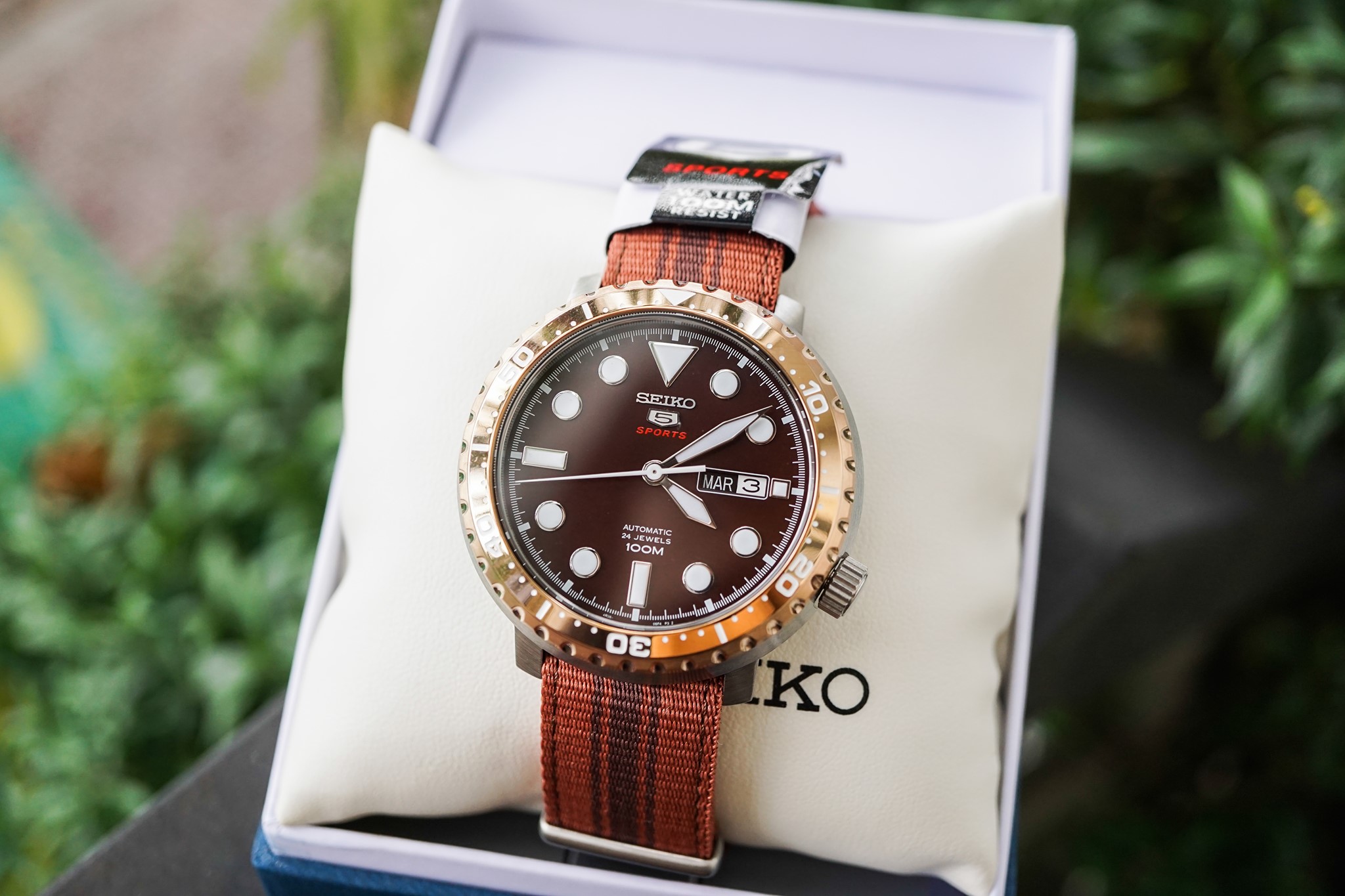 Đồng hồ nam SEIKO 5 Automatic Sport SRPC68K1 (nằm trong bộ sưu tập Bottle Cap của Seiko)
