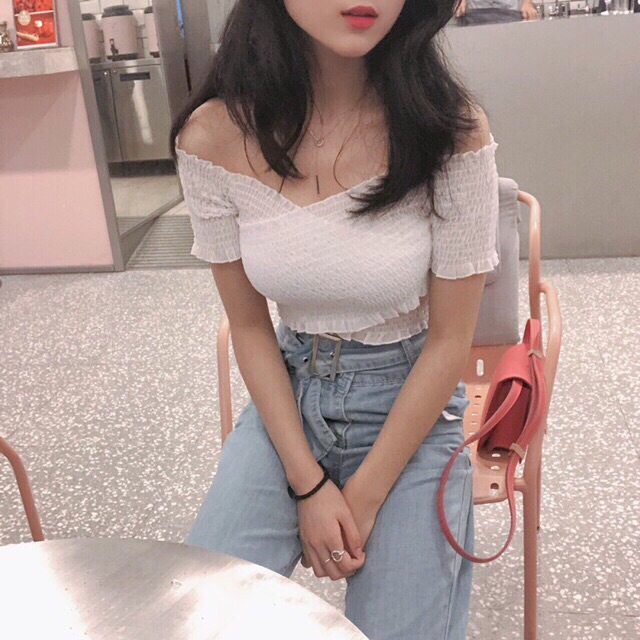 ÁO NỮ * ÁO CROPTOP LỤA NHÚN ĐẮP CHÉO TAY NGẮN (DƯỚI 50KG)