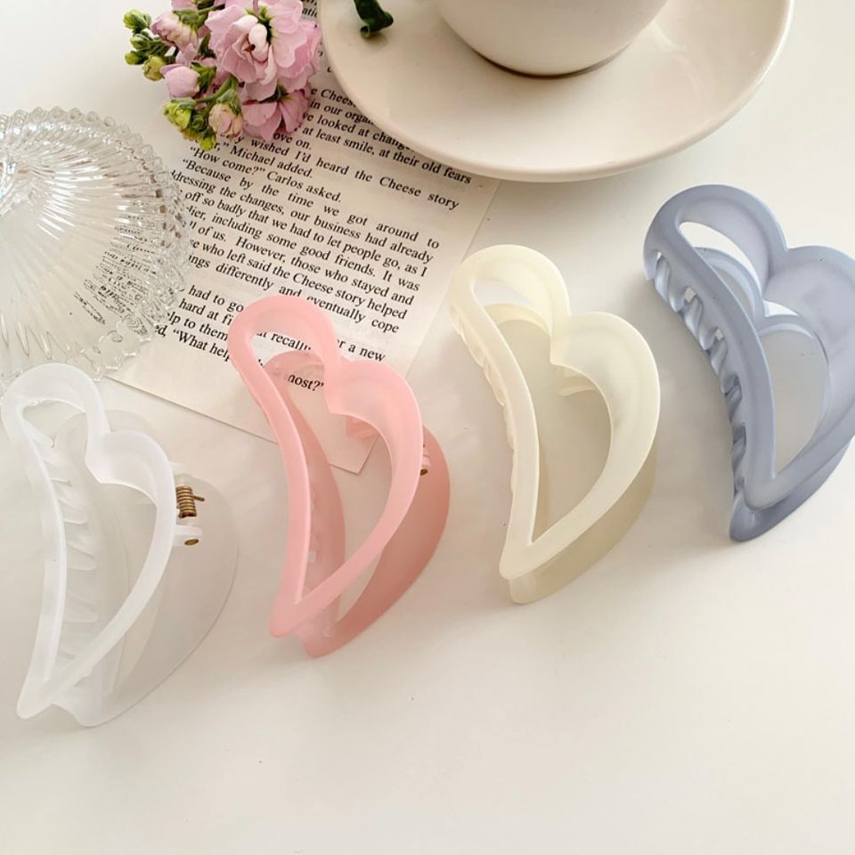 Kẹp tóc love Hàn Quốc Korea