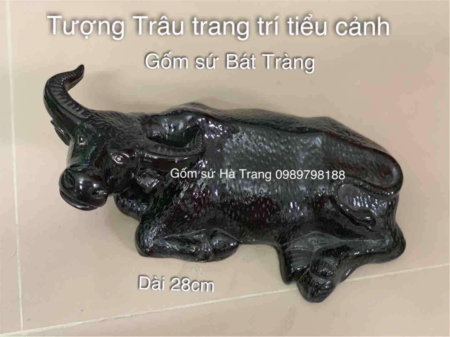 Tượng Trâu trang trí tiểu cảnh Chất liệu : gốm sứ Bát Tràng Kích thước dài 28cm