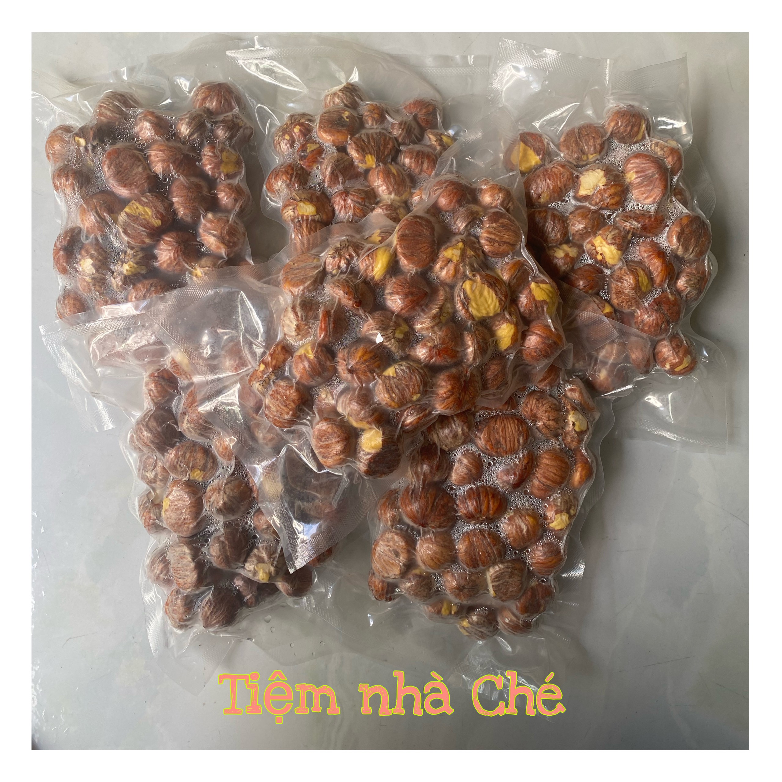 (NÊN MUA HỎA TỐC) Hạt Dẻ Bóc Vỏ Còn Vỏ Lụa Túi 500g Có Hút Chân Không - Khi GIAO VẬN CHUYỂN THƯỜNG nhiệt độ nóng ẩm và va đập nhiều làm túi chân ko có thể bị phồng do hạt tươi sinh hơi và bung túi chân không