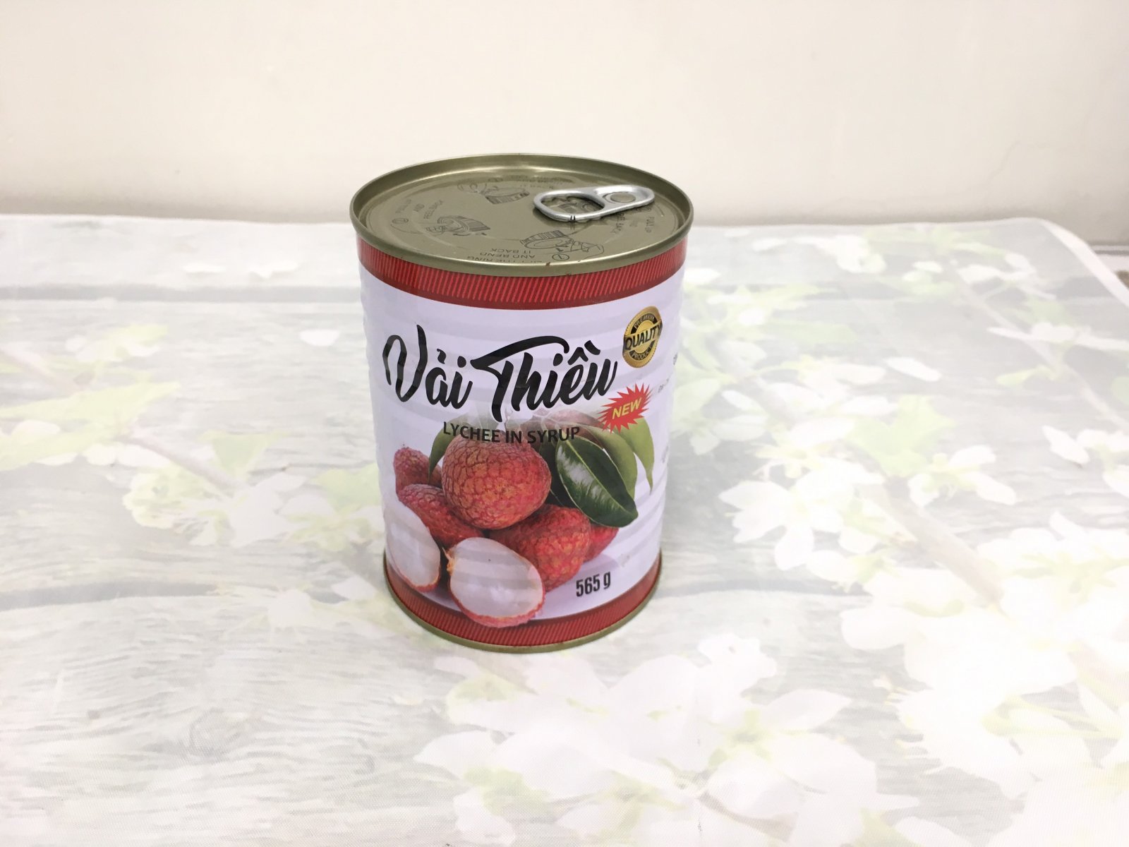Vải thiều đóng hộp tem sơn