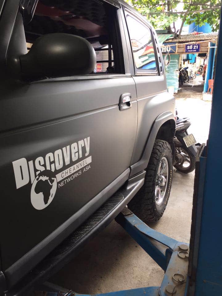 Tem dán cánh cửa Discovery ( Bạc)