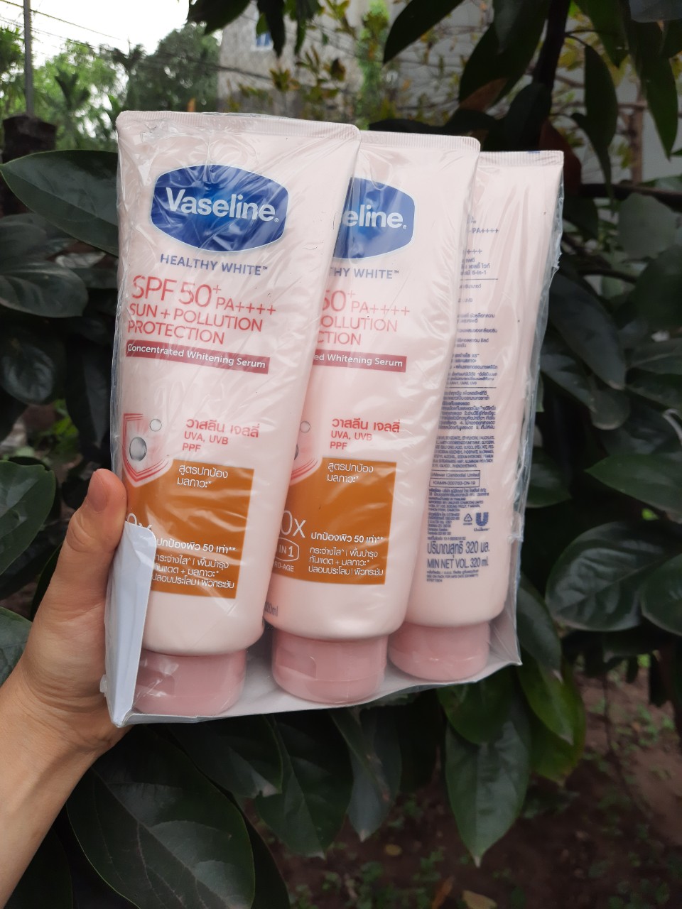 Dưỡng Thể Chống Nắng Vaseline 50X Thái Lan 320ml