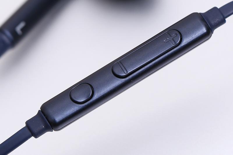 Tai nghe nhét trong Samsung EG920B