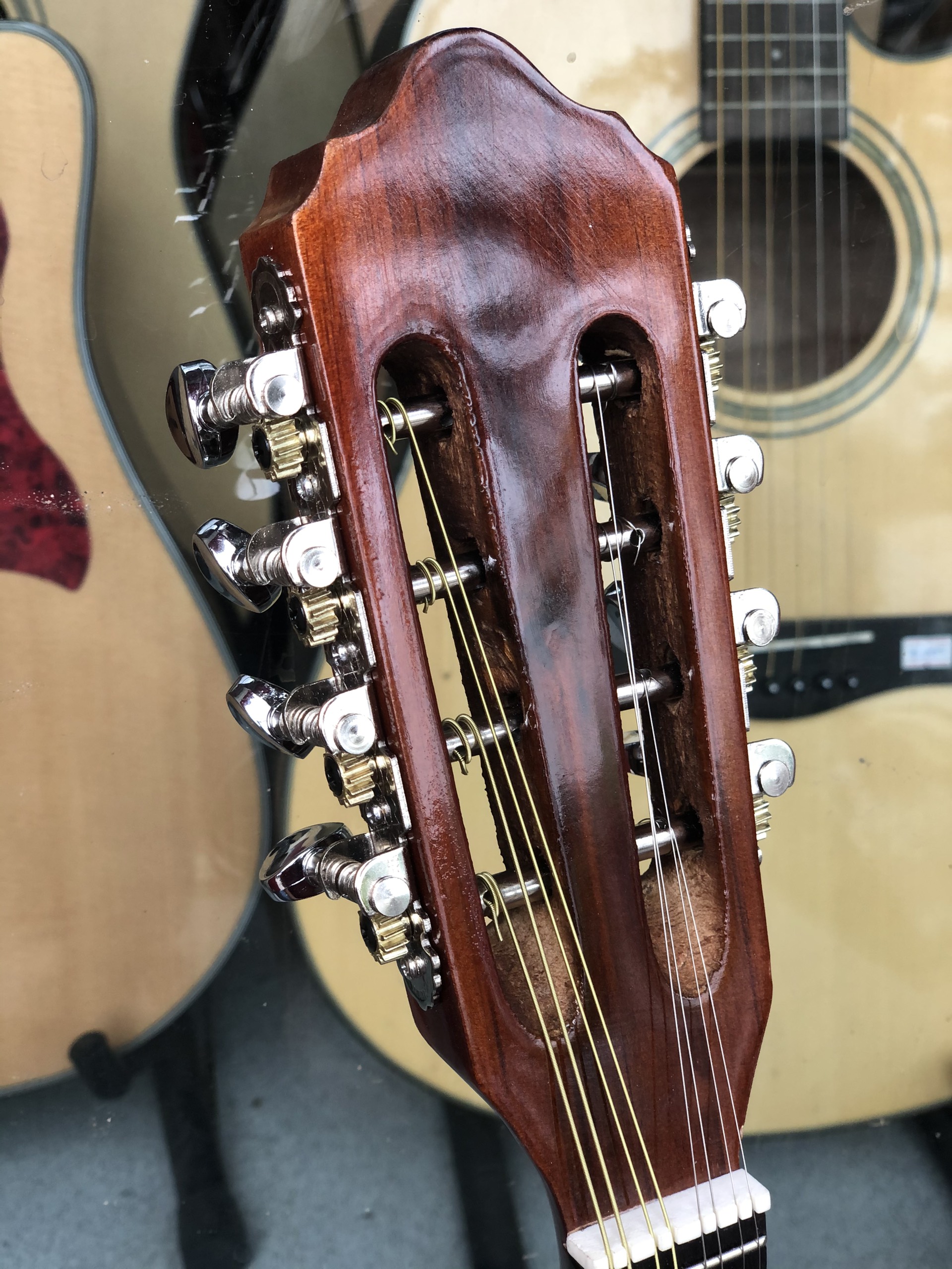 Đàn Mandolin Gỗ Hồng Đào