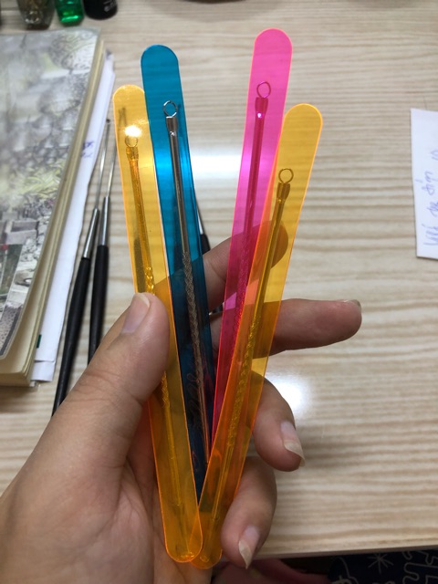 [HCM]Cây nặn mụn 2 đầu
