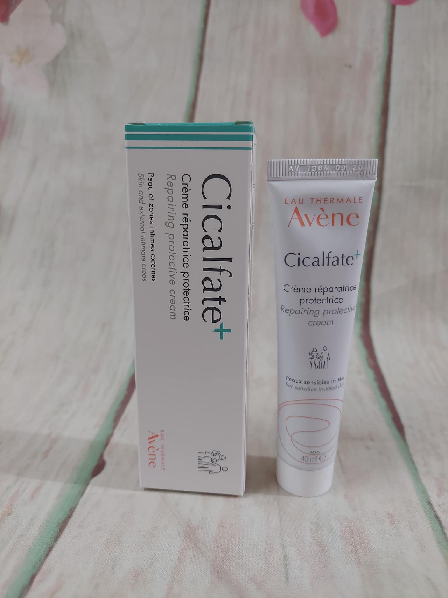 Kem dưỡng ẩm và phục hồi Avene 40ml