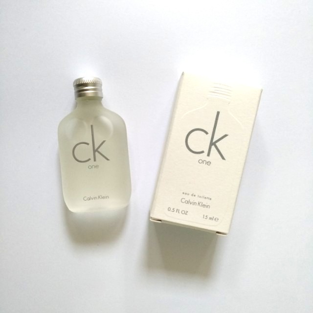 Nước hoa unisex CK One Eau De Toilette 15ml