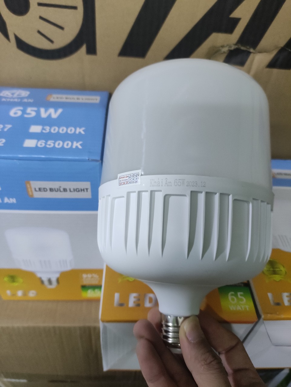 Bóng đèn led trụ 65w