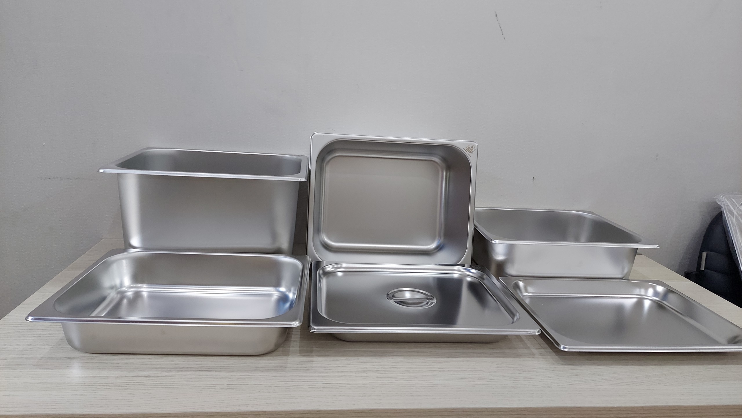 Khay inox GN 1/2 đựng thực phẩm buffet nhiều kích thước