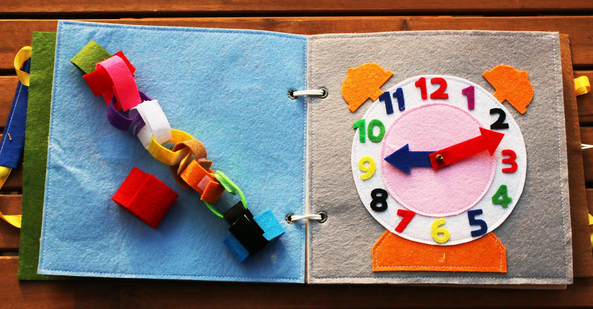 Sách vải Quiet Book cho bé / Busy Book
