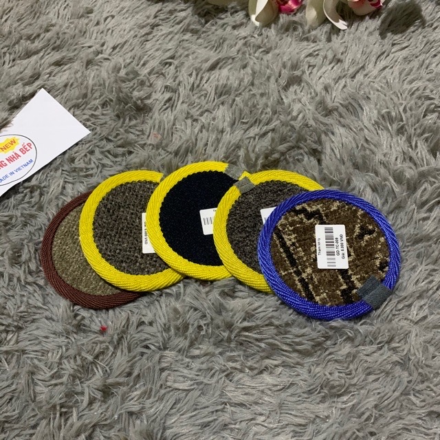 Miếng thảm lót ly tròn