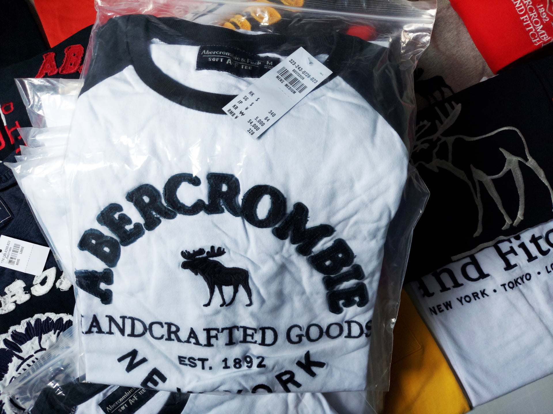 [HCM]Áo thun Abercrombie Navy New