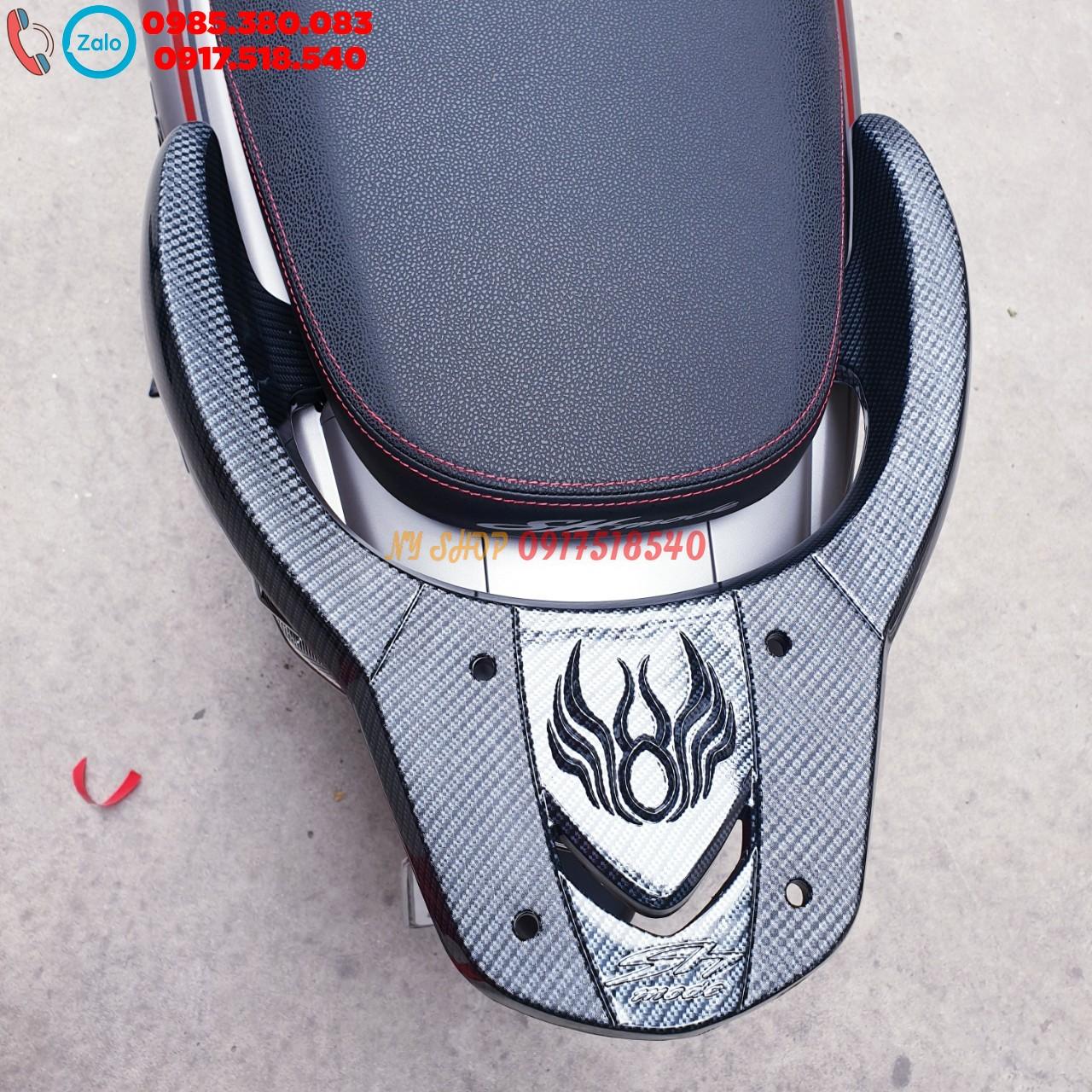 Ốp tay dắt carbon cho sh mode 2013 - 2019 hàng artistar loại 1