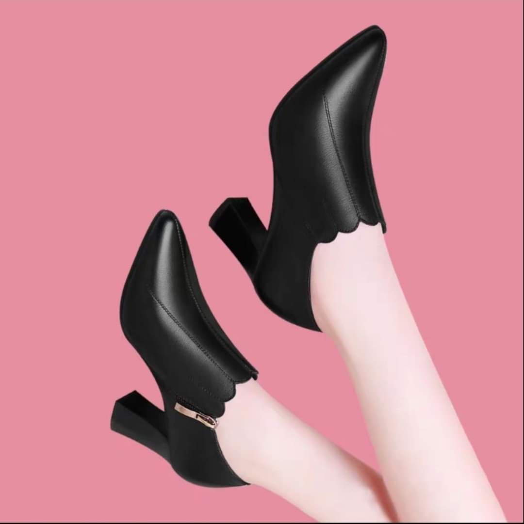 Giày boots cổ ngắn sang trọng