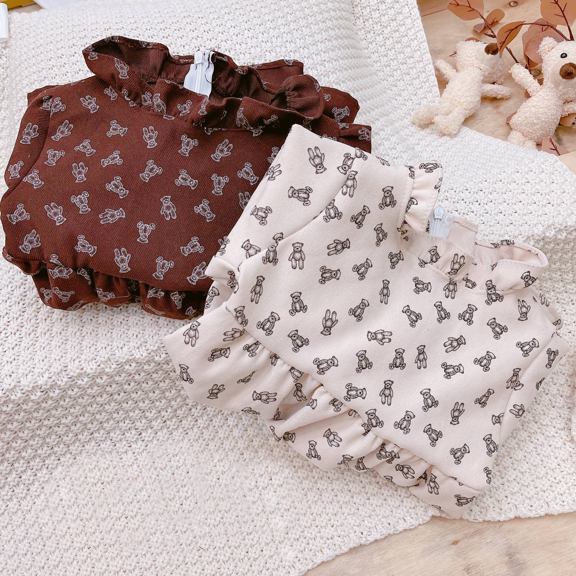 Set váy nhung mềm + áo khoác len cho bé