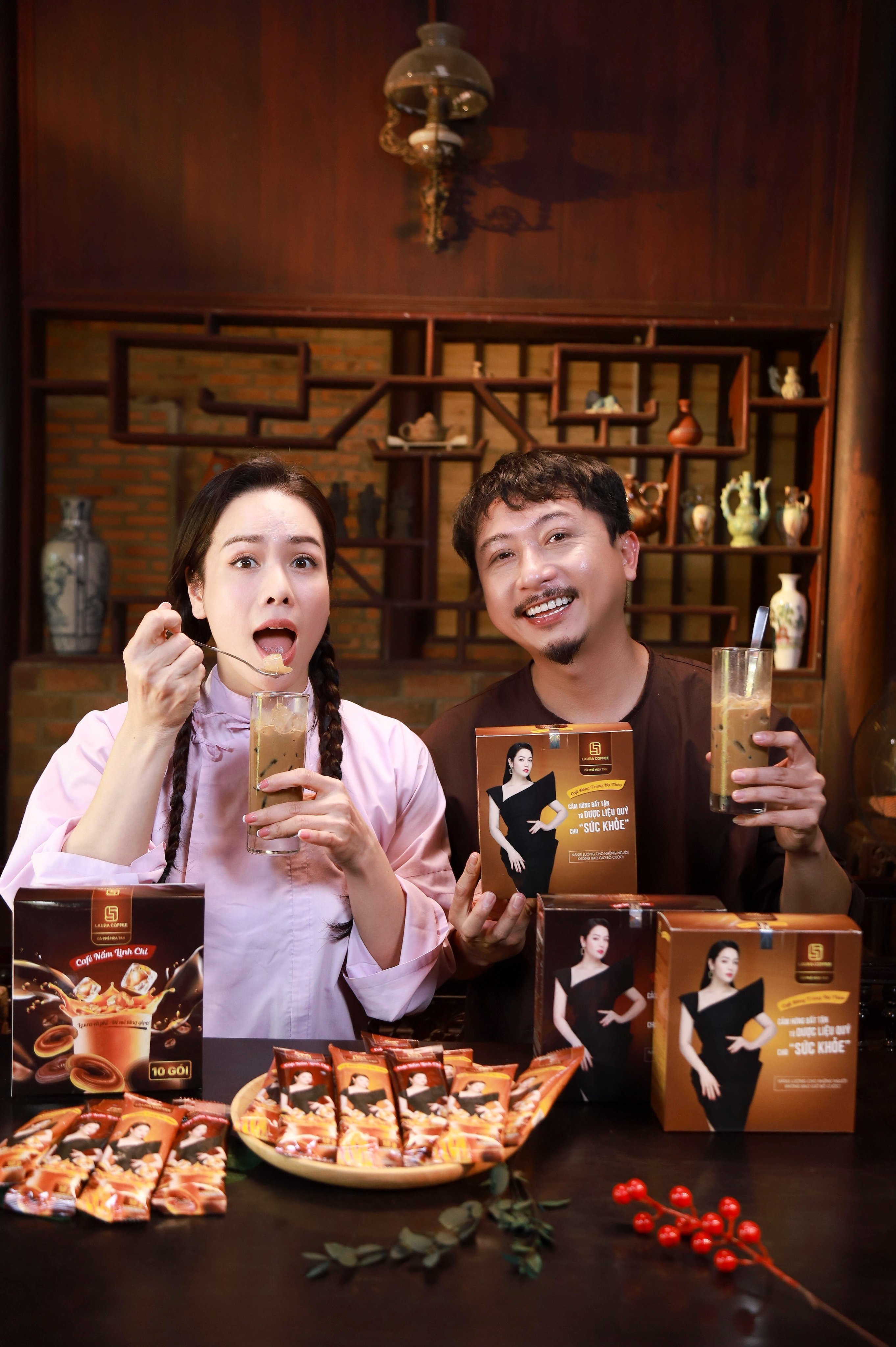 [Chính Hãng] Cà phê nấm linh chi Laura Sunshine (Hộp/10 gói)