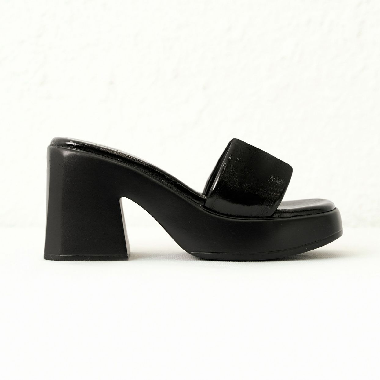 Voucher siêu sale 15% olv - giày christa heels 2 màu