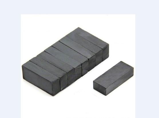 10 viên nam châm Ferrite 40x25x10mm