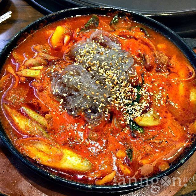 Tinh Dầu Ớt Cay Hàn Quốc 550g (Nấu Mì Cay, Bánh Gạo Cay, Gà Xào Cay....) - 캡사이신소스