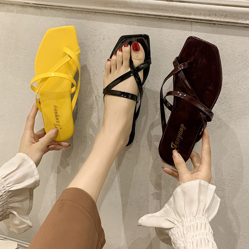 Dép kẹp ngón nữ dây chéo