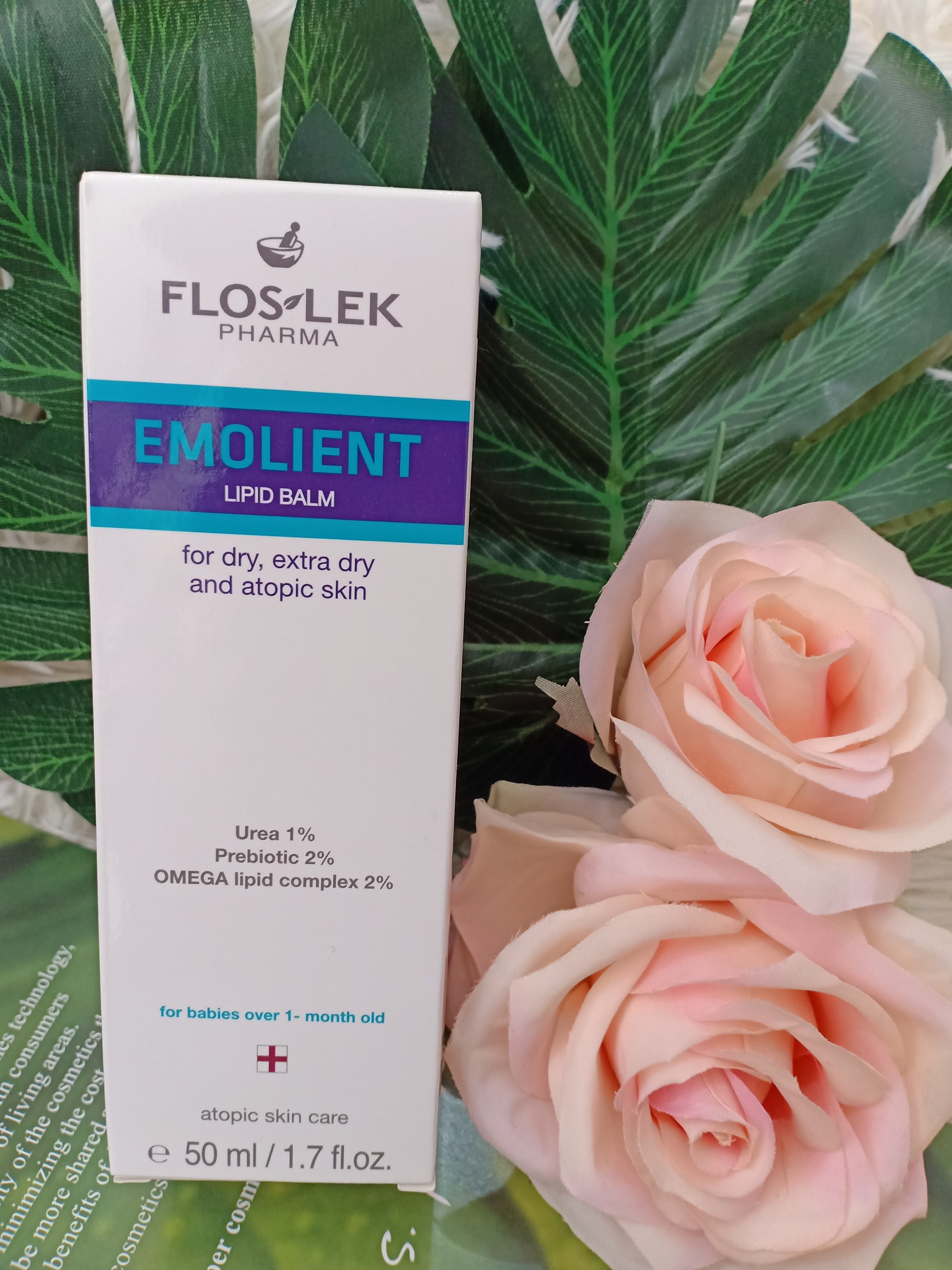 Lip balm with vitamins A and E (Floslek Kem Dưỡng Ẩm Lipid Balm 50ml)