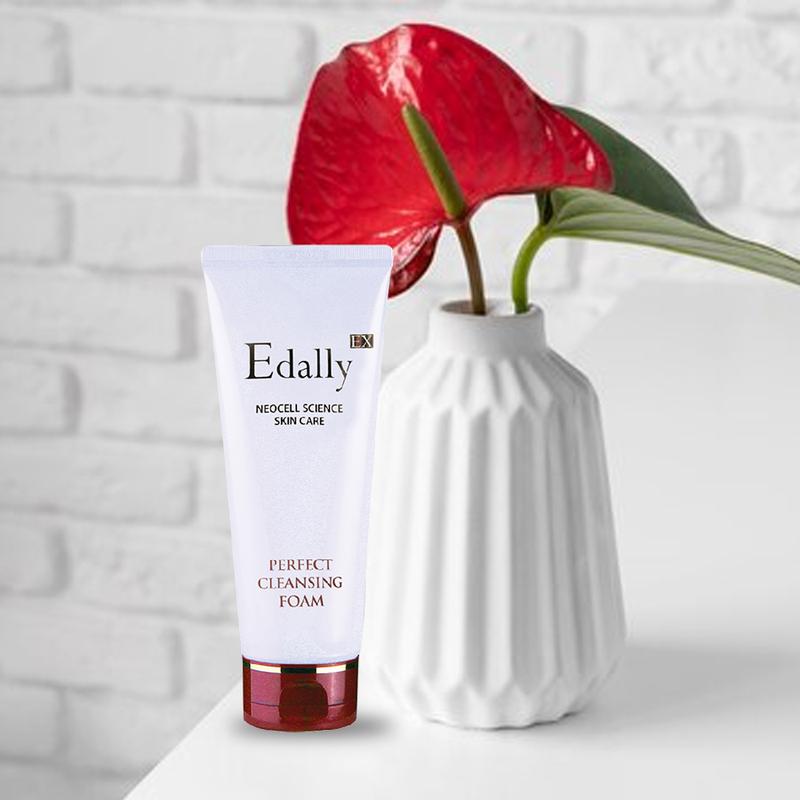 Sữa rửa mặt sạch sâu Edally EX Hàn Quốc tuýp 150ml