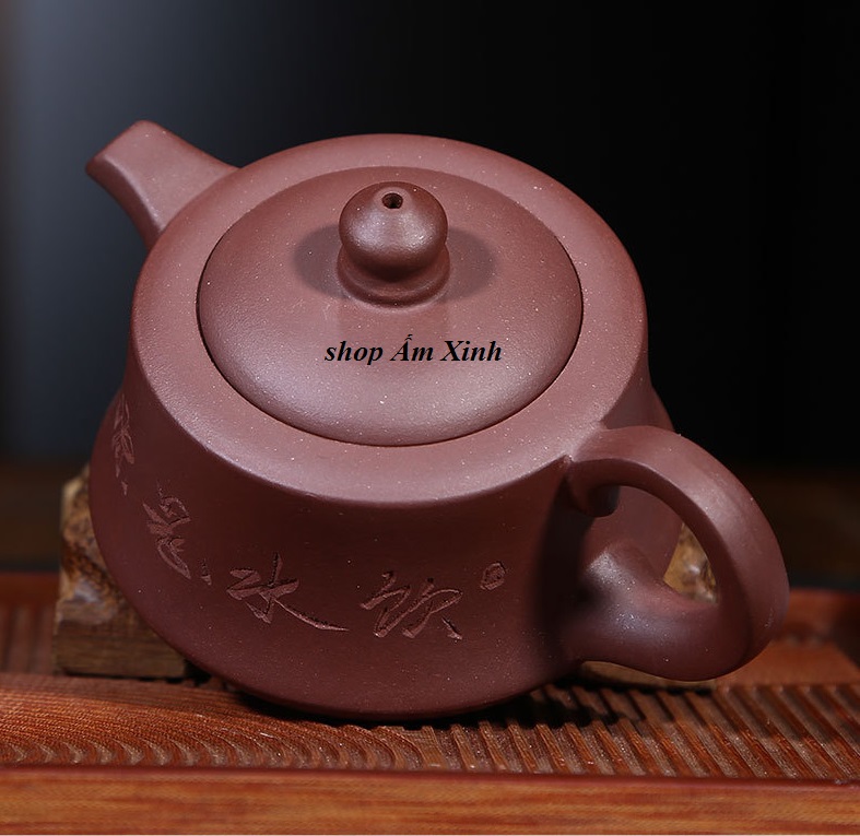 Bộ ấm chén tử sa