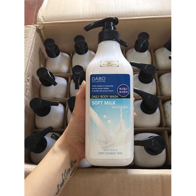 Sữa tắm loại bỏ bụi bẩn bã nhờn tinh chất lô hội Welcos Aloe Body Wash Hàn Quốc 740ml - Hàng Chính Hãng