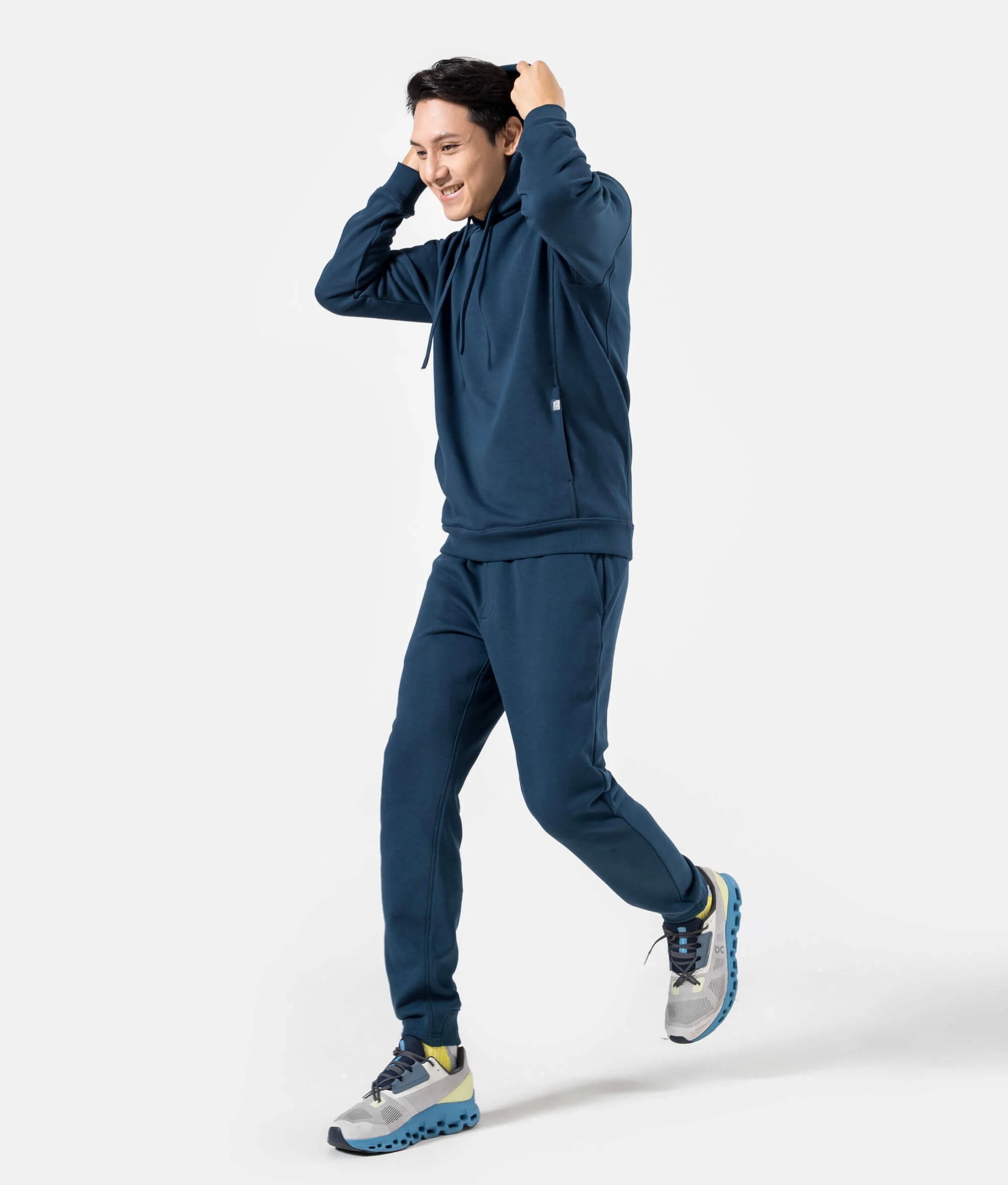 [CHỈ 20H 24-29.3 MUA 4 GIẢM 25%]Set đồ thu đông Áo Hoodie và Quần nỉ Essentials giữ nhiệt tốt, chống nhăn, hạn chế xù lông - Coolmate