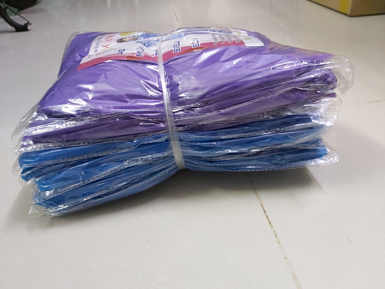 Combo 10 Bộ quần Áo Mưa Nilon đi phượt đi du lịch tiện dụng dùng nhiều lần dẻo dày